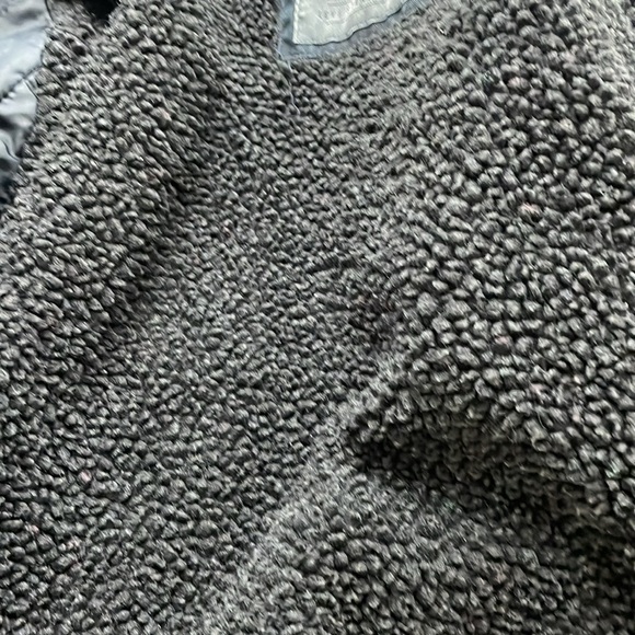 LEVI’S Sherpa Lined Two Pocket Hoooded Trucker Jacket - Picture 9 of 14